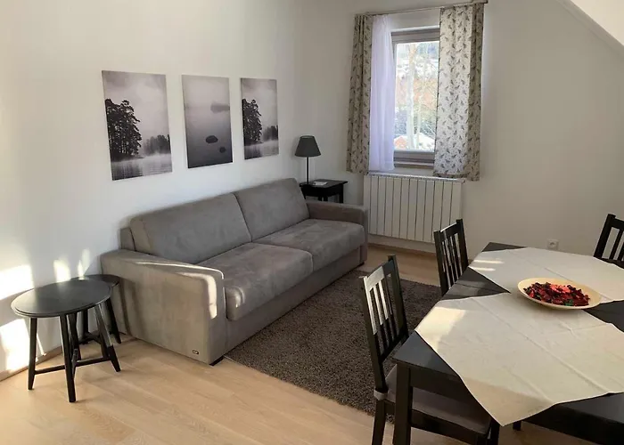 Valon Apartman *